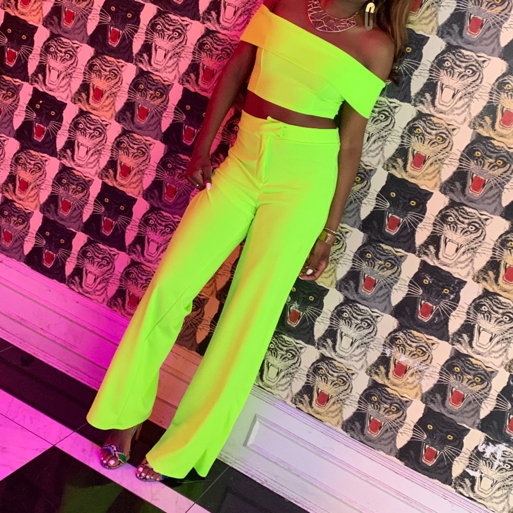 NEON GREEN WIDE LEG & OFF SHOULDER BANDEAU TOP